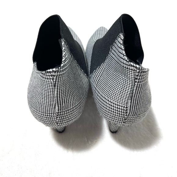 Andrew Geller Heels Vienna Houndstooth Closed & Pointy Toe Black & White Size 8M - Picture 6 of 7
